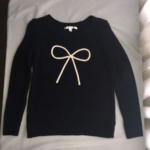 Black bow sweater